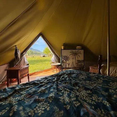 Camping Onlycamp Les Bords De Lyonne Kemping *